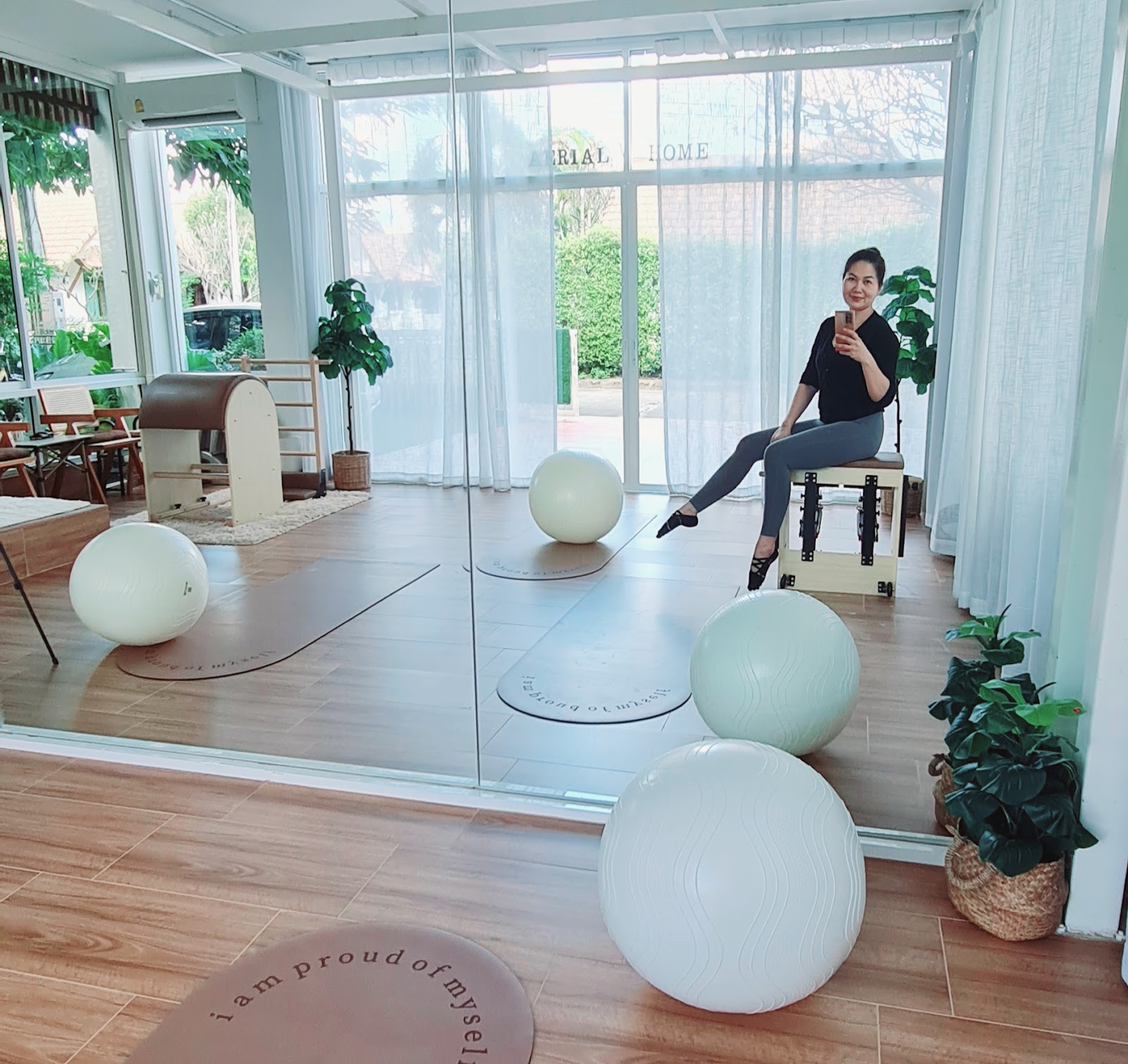 Beehive studio Aerial yoga & Pilates