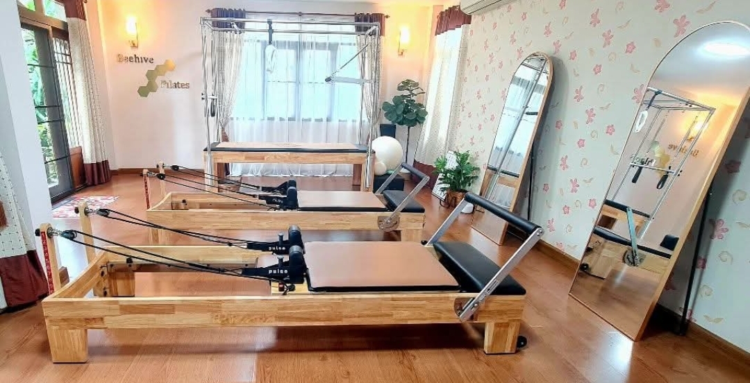 Beehive studio Aerial yoga & Pilates photo 4