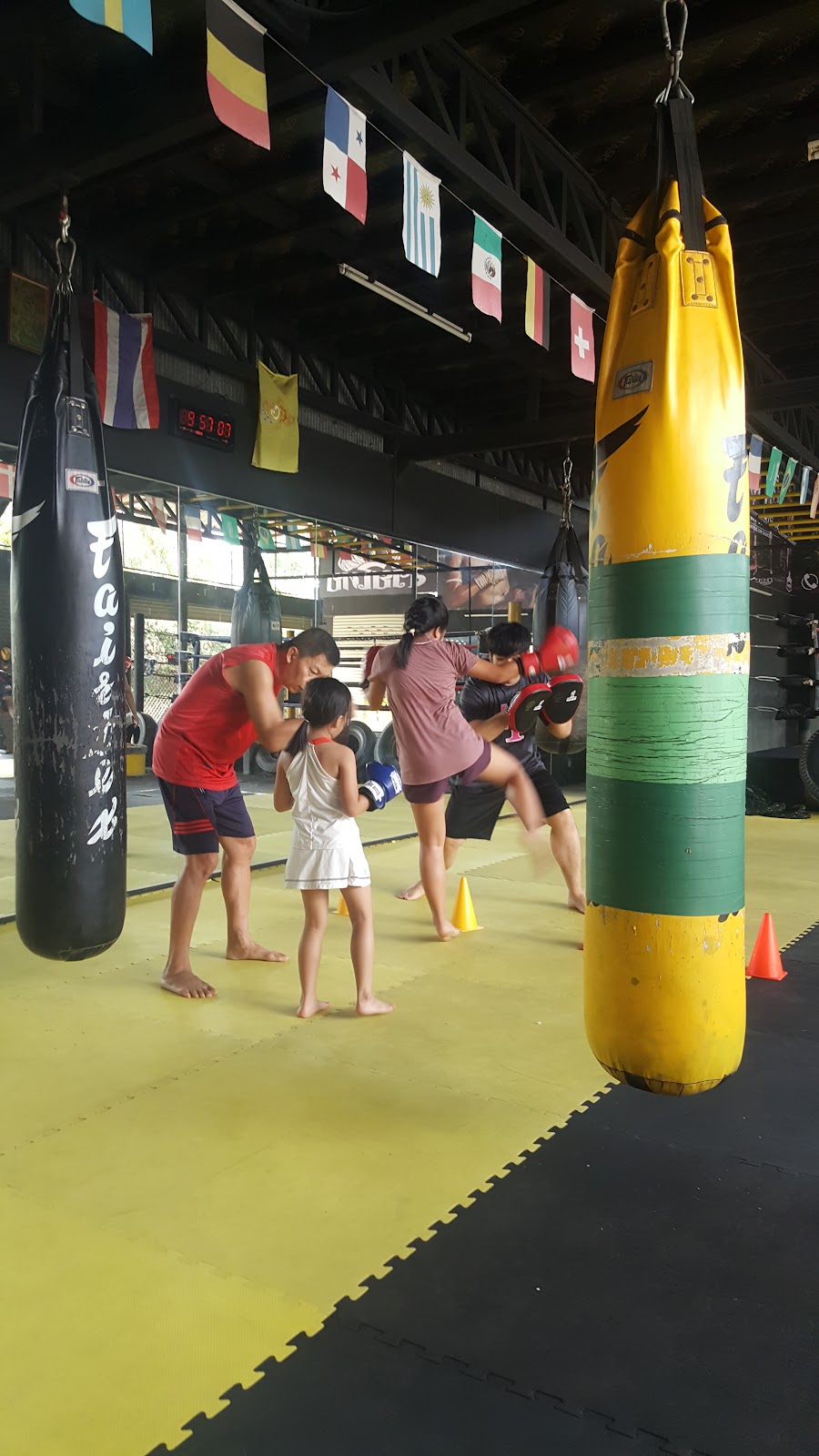 Champions GYM Chiangmai photo 3