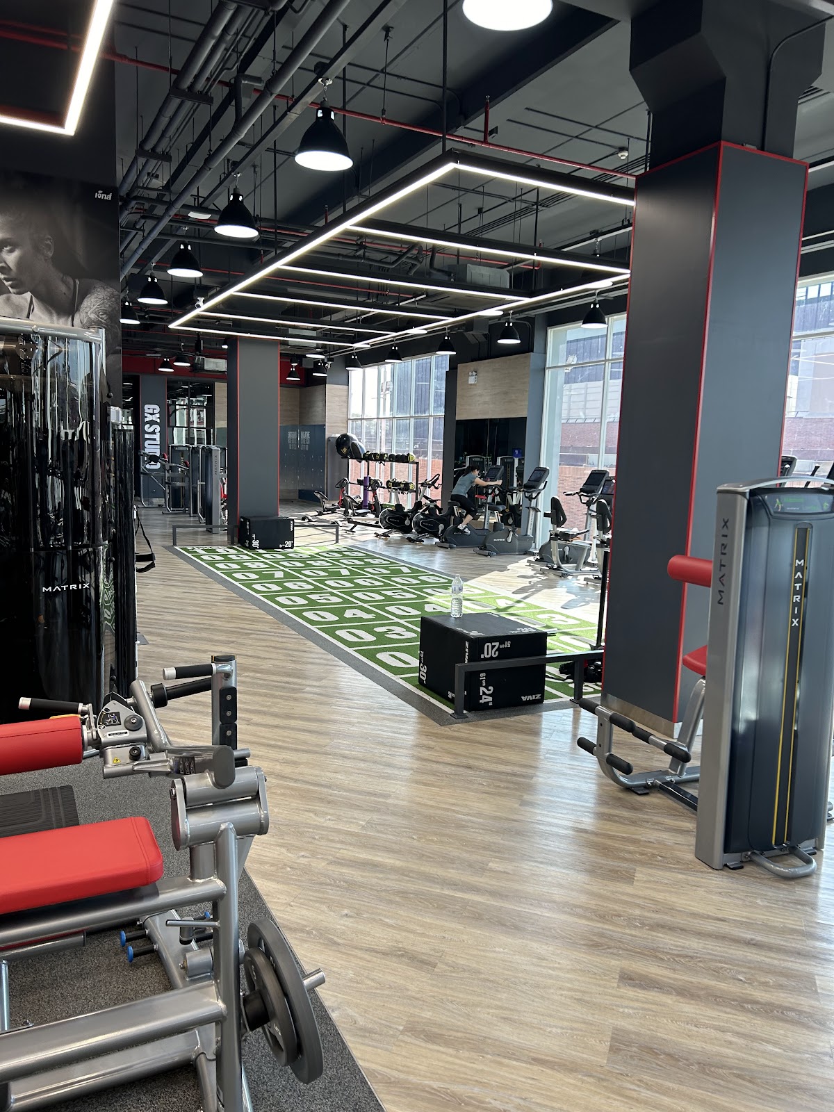 Jetts 24 Hour Fitness - Index Living Mall Chiang Mai