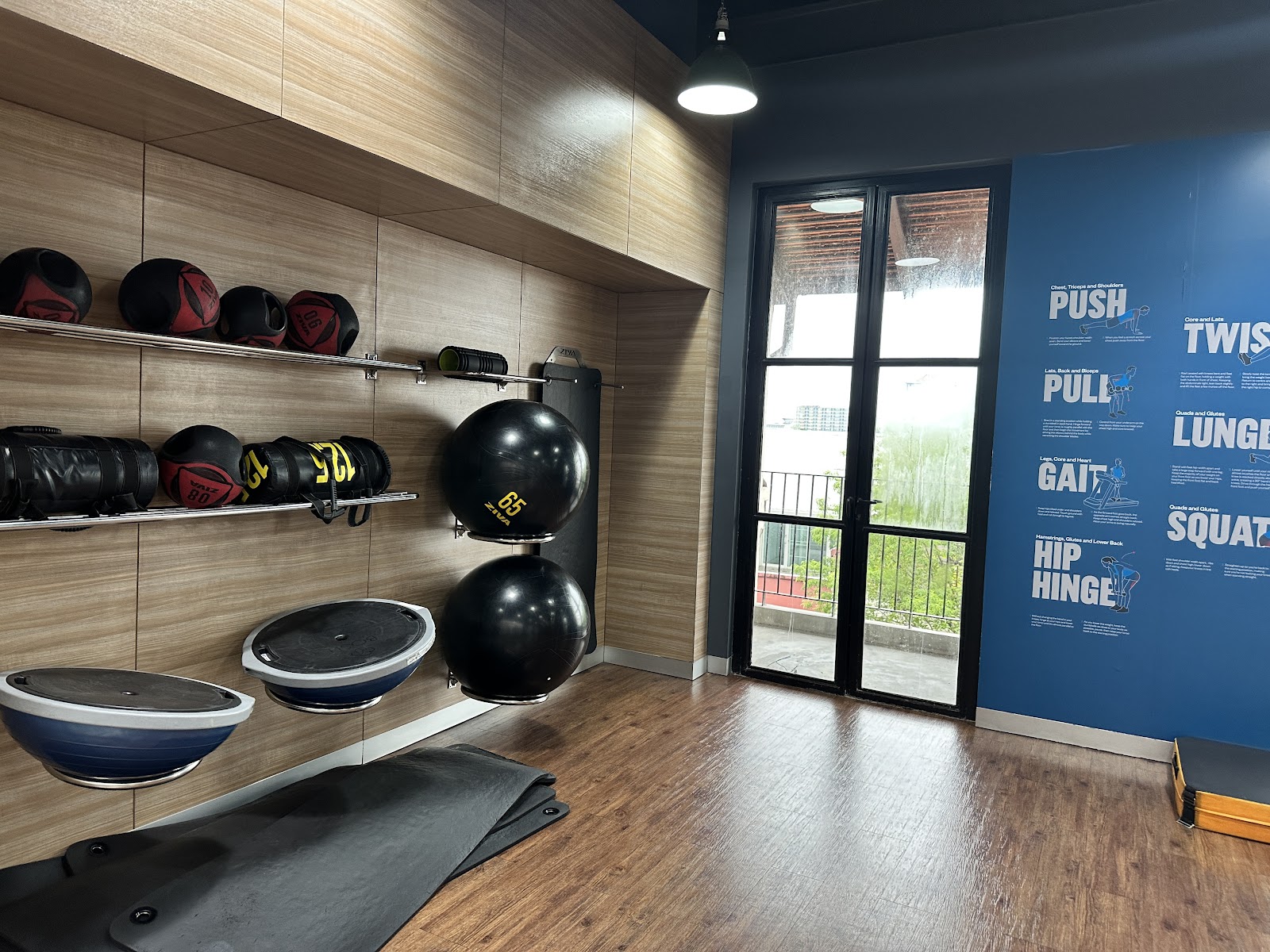 Jetts 24 Hour Fitness - One Nimman photo 9