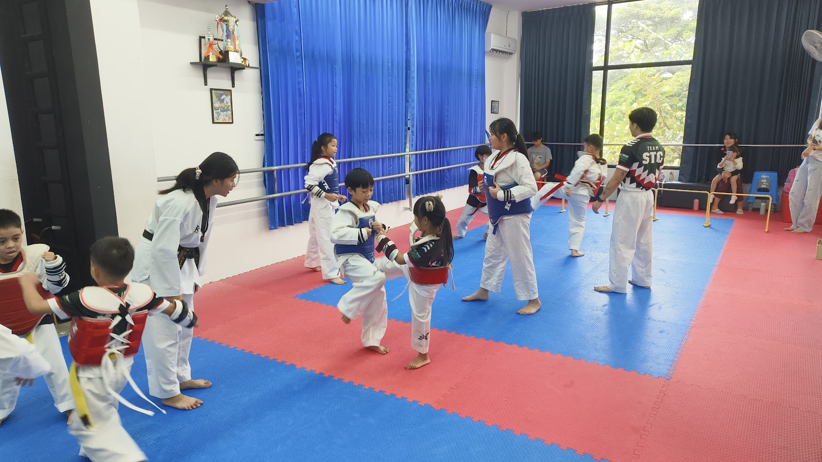 STC Taekwondo Academy สาขา ปตท หลัง ม.พายัพ